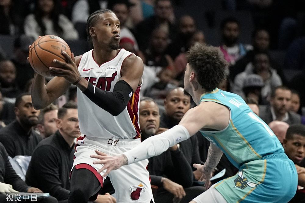 逐渐增大 逐渐增大