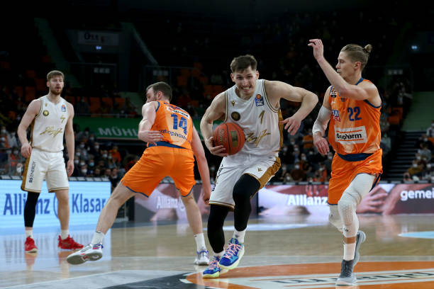 购票时务必 购票时务必