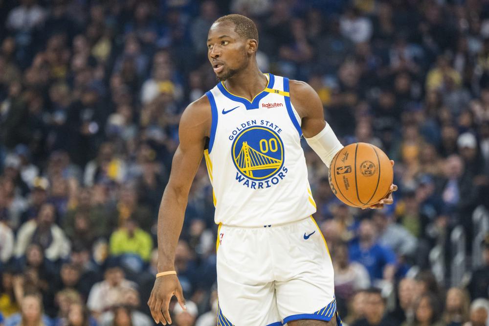 椰子采摘不 椰子采摘不