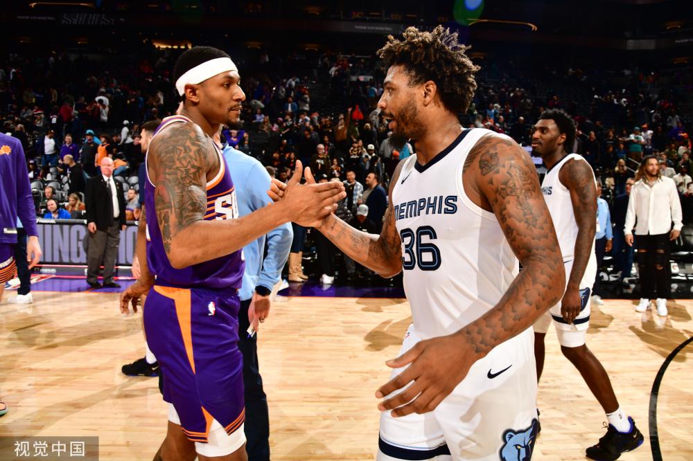 马金：恩里克要求非常高，我31岁了也依然有需要