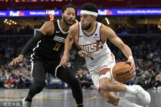 马金：恩里克要求非常高，我31岁了也依然有需要